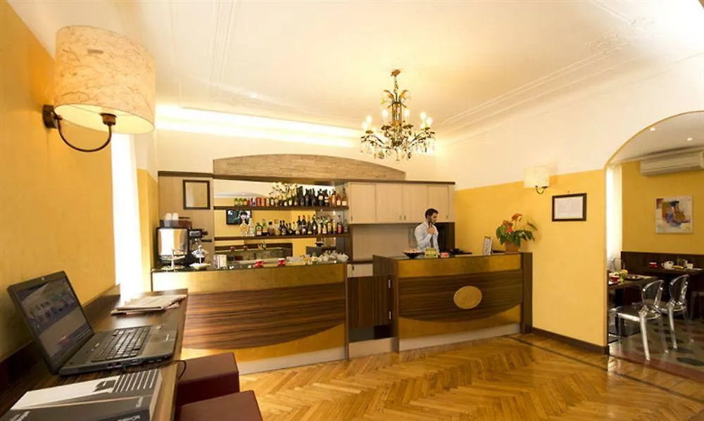Hotel Panizza Milan 3*,