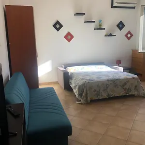 Liana Monolocale San Vincenzo